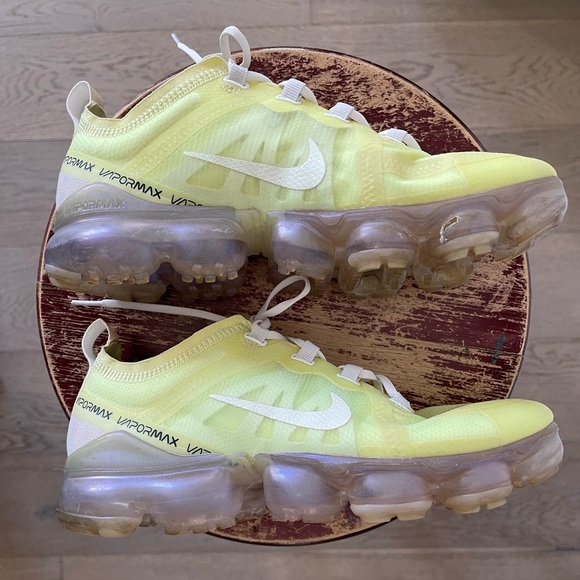 Nike Air Vapormax SE Luminous Green Phantom - women’s size 8 - Picture 5 of 8
